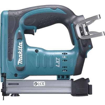 MAKITA Agrafeuse électrique batterie 18V - DST221Z (solo)