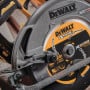 DEWALT DEWALT Scie circulaire 190mm 18V ADVANTAGE Solo - DCS573NT-XJ